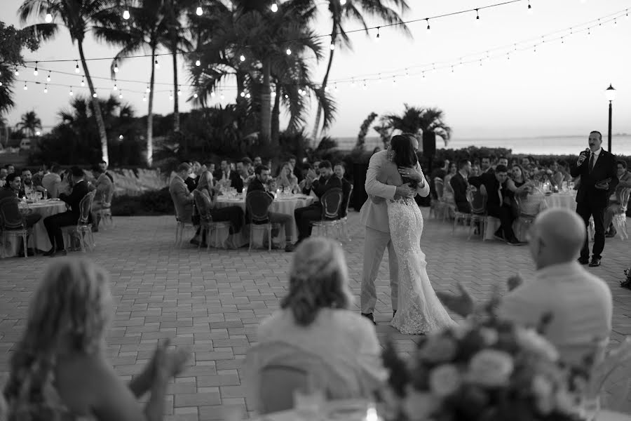 Fotógrafo de casamento Viktoriia Yasinska (yasinskaph). Foto de 14 de abril