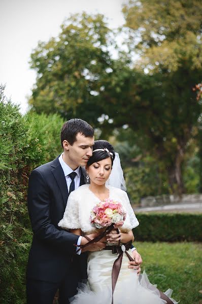 Wedding photographer Artem Moshnyaga (artema). Photo of 12 December 2013