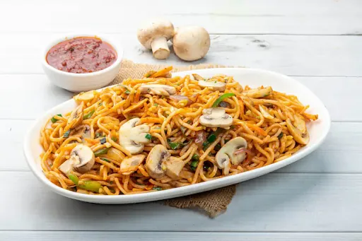 Mushroom Schezwan Noodles