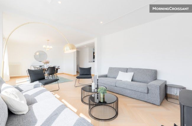 Location meublée appartement 5 pièces 130 m² à La Madeleine (59110), 3 350 €