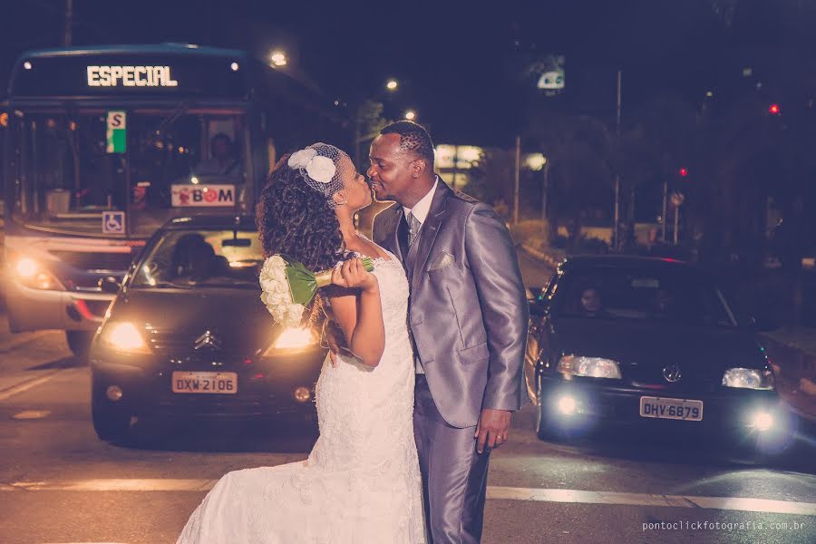 Fotógrafo de casamento Tom Oliveira (pontoclick). Foto de 27 de fevereiro 2017