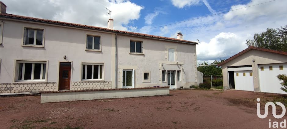 Vente maison 5 pièces 153 m² à Neuville-de-Poitou (86170), 208 000 €