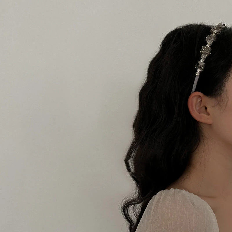 Crystal Fireworks Zircon Geavanceerd Retro Haar Sieraad voor Meisjes, Verfraai Uw Kapsel met Unieke Temperament en Elegantie.