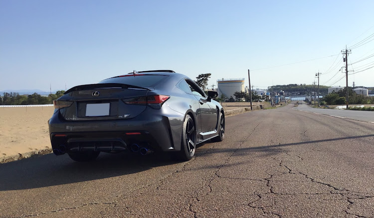 RC FのRCF・ゴールデンウィーク・低そうで低くない少し低い車・洗車に関するカスタム事例の投稿画像1枚目