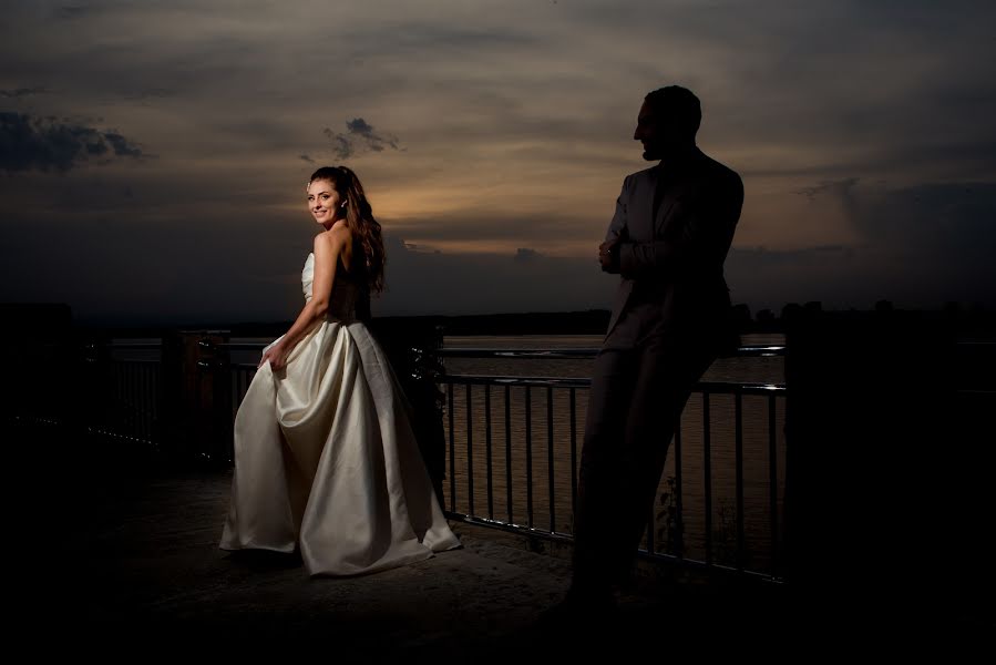 Fotógrafo de casamento Vladimir Milojkovic (mvladimir). Foto de 25 de junho 2023