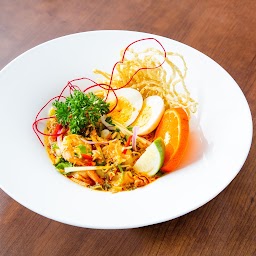 Shrimp Khao Soi Soup