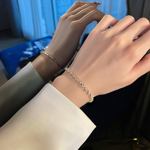 Title 4, Adjustable Fashion Shining Full Diamond Bracele...
