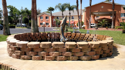 Dolphin Fountain