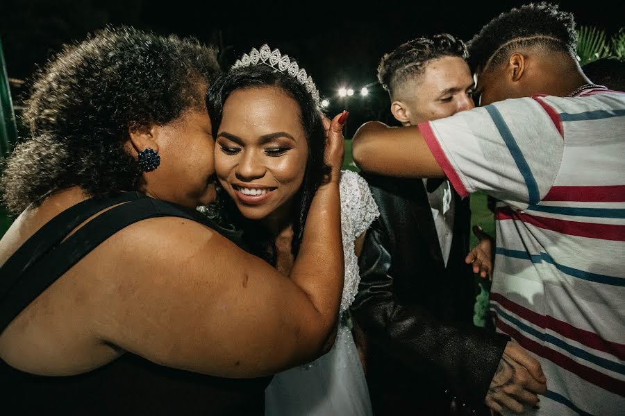 Fotógrafo de casamento Wallysson Ferrari (wallyssonferrar). Foto de 25 de março 2020