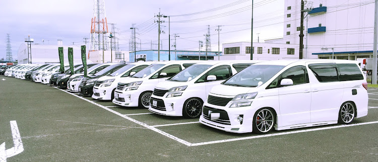 ヴェルファイアのアルヴェルMT・ミーティング・アルファード・ヴェルファイアに関するカスタム事例の投稿画像2枚目