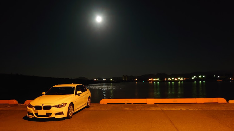 320d M Sportの320(ミニマル)さんが投稿したカスタム事例の投稿画像2枚目