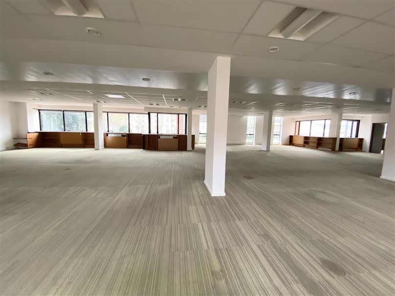 Location  locaux professionnels  381 m² à Ivry-sur-Seine (94200), 7 525 €