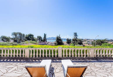 Seaside house with pool and terrace 3