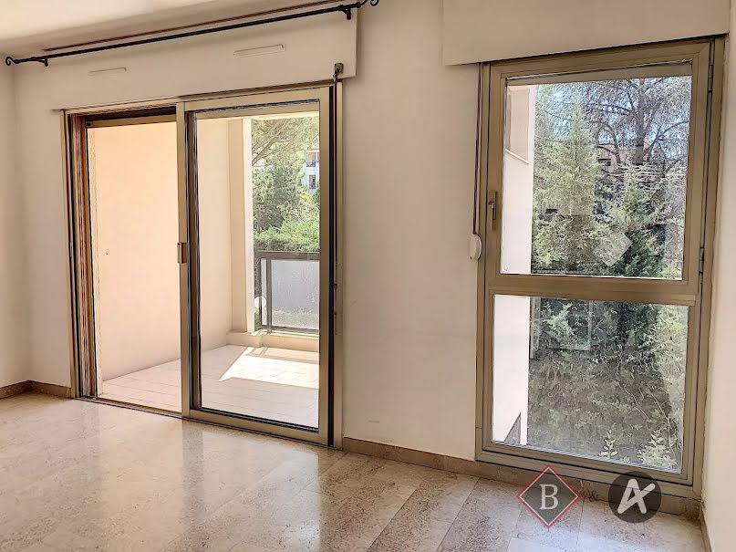 Location  appartement 1 pièce 23.66 m² à Mougins (06250), 606 €