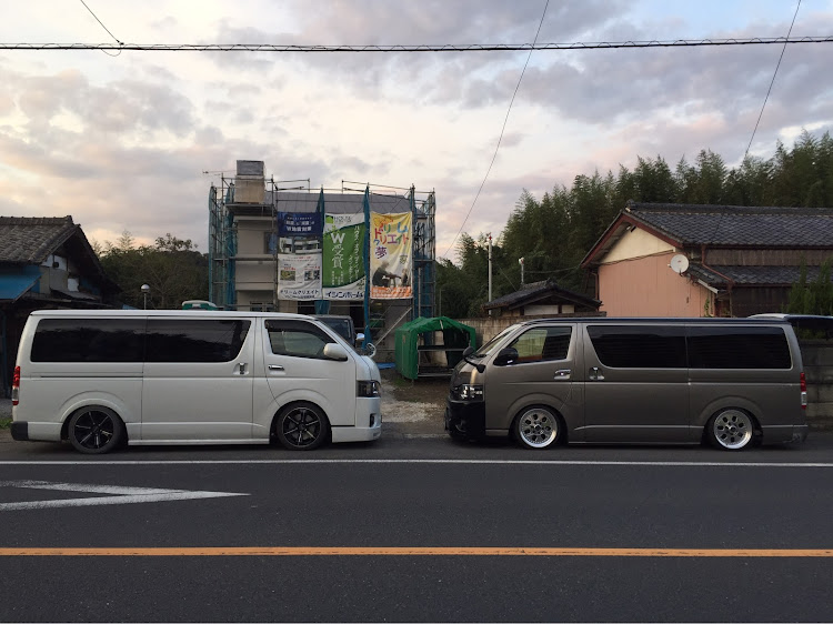ハイエースのsouさんが投稿したカスタム事例の投稿画像1枚目