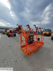 Picture of a JLG 1350SJP