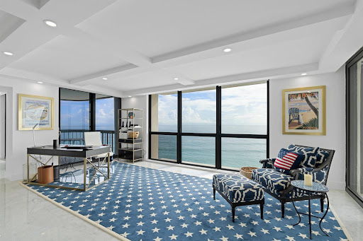 Apartment with terrace and pool 5