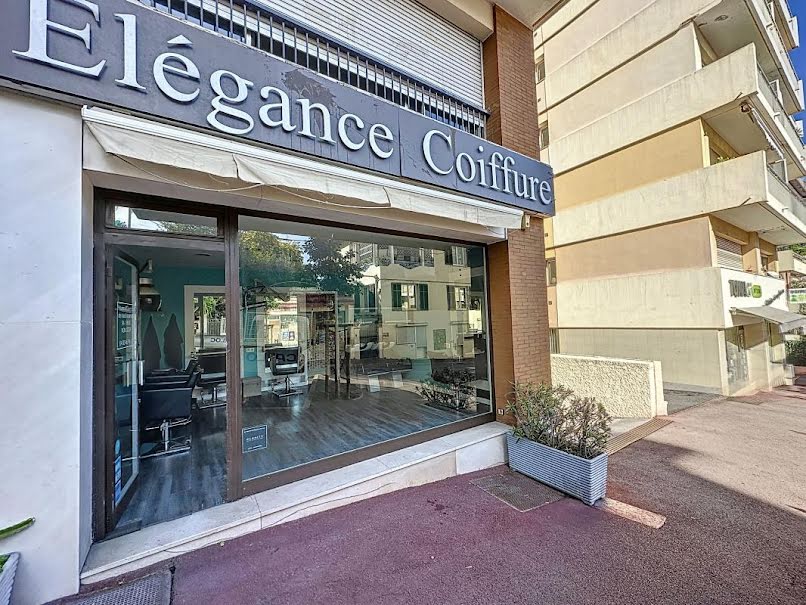 Location  locaux professionnels  26 m² à Le Cannet (06110), 860 €