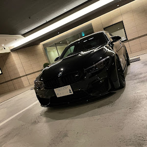 M4 クーペ F82