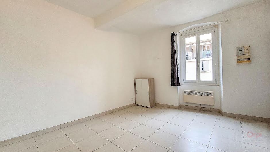 Location  appartement 1 pièce 23 m² à Ajaccio (20000), 470 €