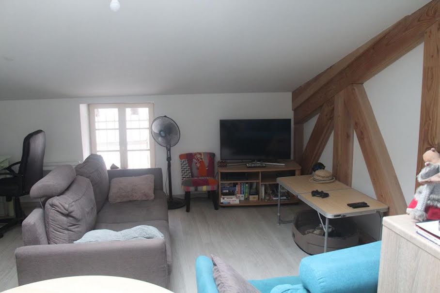 Location  appartement 3 pièces 57 m² à Saint-Junien (87200), 530 €