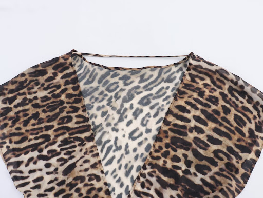 Title 11, Womens Fashion Bowknot Animal Print Top
