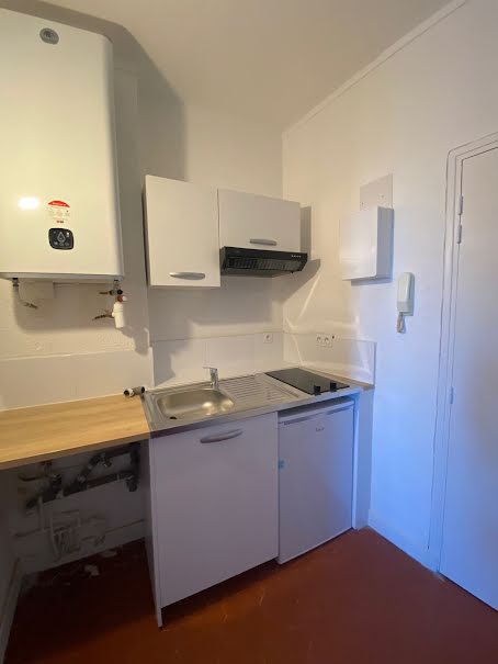 Location  appartement 1 pièce 22 m² à La Farlède (83210), 400 €