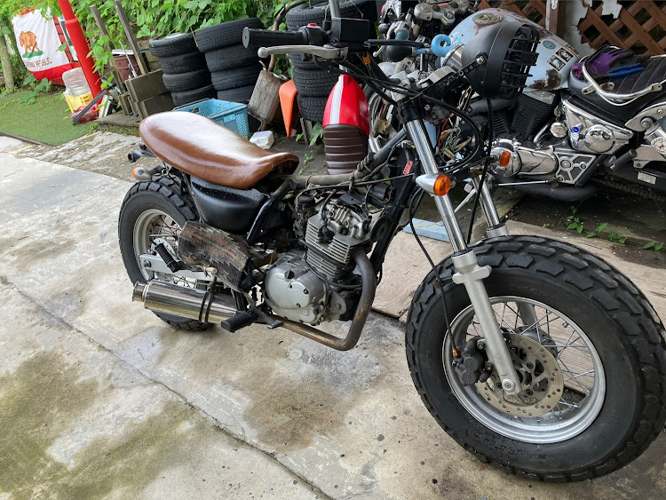 IMS-LACARSさんが投稿したIMS★LACARS・BravemanMotorcycleClub・L-ﾌｧﾐﾘｰ(light car family)・バイクネタ・バンバン200に関するカスタム事例の投稿画像1枚目