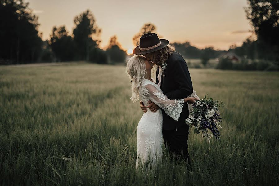 शादी का फोटोग्राफर Linn Andersson (linnsej)। मार्च 30 2019 का फोटो