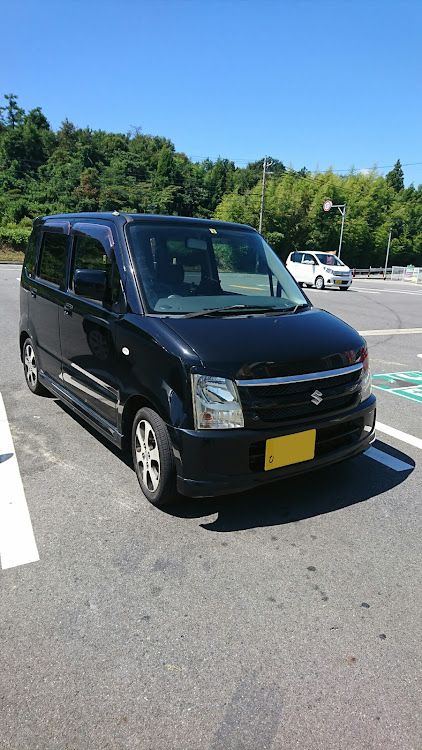ワゴンRの洗車・ワゴンR・アイライン・コンビニ駐車場にて・アイライン取付に関するカスタム事例の投稿画像4枚目