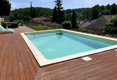 House with pool 6