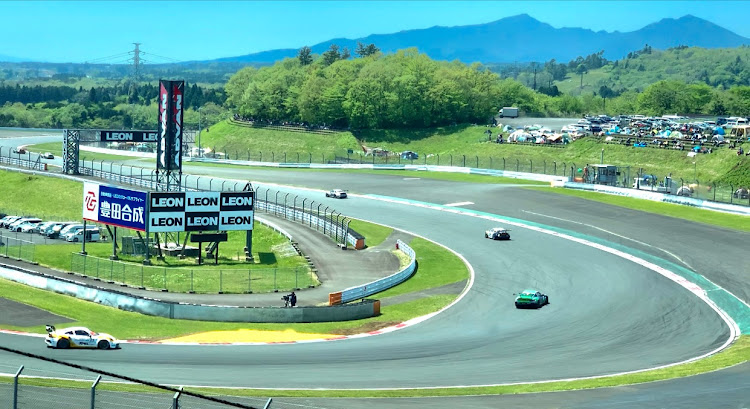 S660の富士スピードウェイ・スーパーGT・精進湖と富士山と愛車・いっぷくショットに関するカスタム事例の投稿画像25枚目