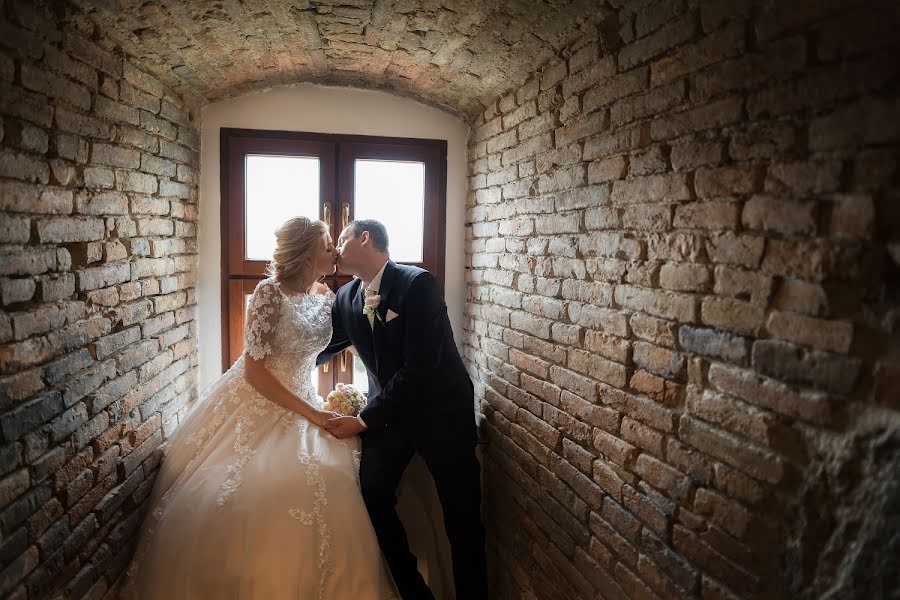 Wedding photographer Tibor Kosztanko (svadobnyfotograf). Photo of 13 February