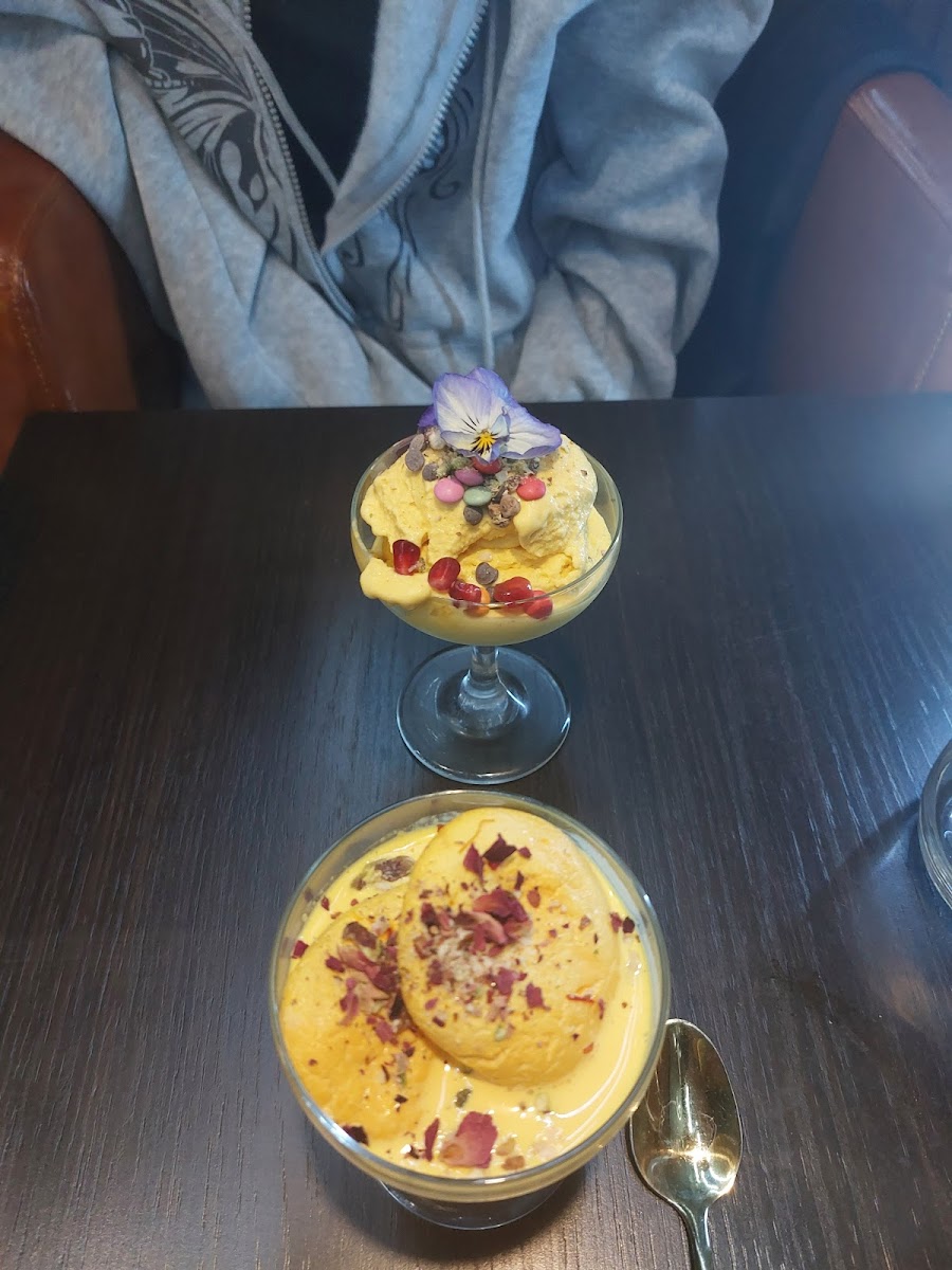 Mango ice en Rasmalai