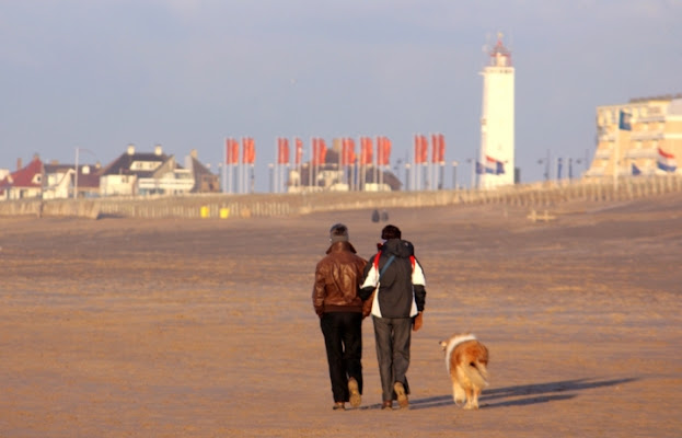 Passeggiata sulla spiaggia di Rutan