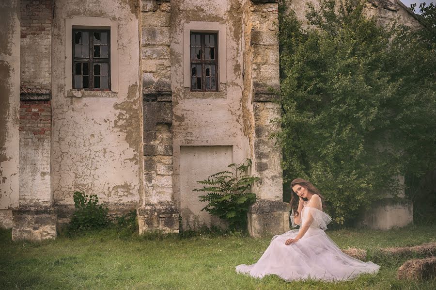 Fotógrafo de casamento Balázs Szabó (szabo74balazs). Foto de 25 de novembro 2019