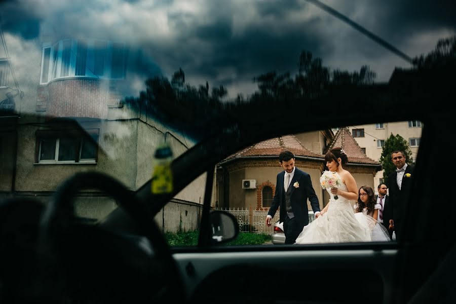 Fotógrafo de bodas Mihai Ruja (mrvisuals). Foto del 2 de mayo 2017