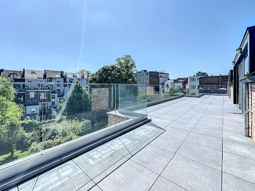 Apartment with terrace 1