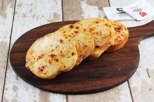 Chicken Tikka Garlic Bread