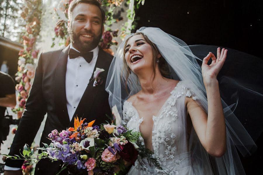 Fotógrafo de casamento Anna Kozdurova (chertopoloh). Foto de 22 de agosto 2017