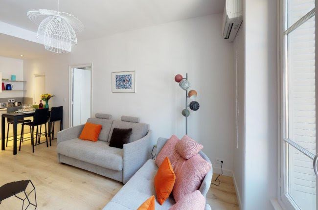Location meublée appartement 3 pièces 60 m² à Lyon 8ème (69008), 2 300 €