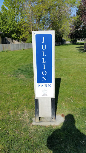 Jullion Park Entrance