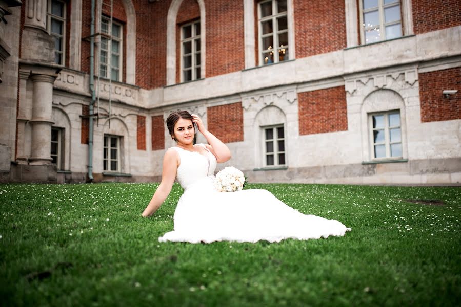 Fotógrafo de casamento Yuliya Klensheva (julsk). Foto de 15 de outubro 2020