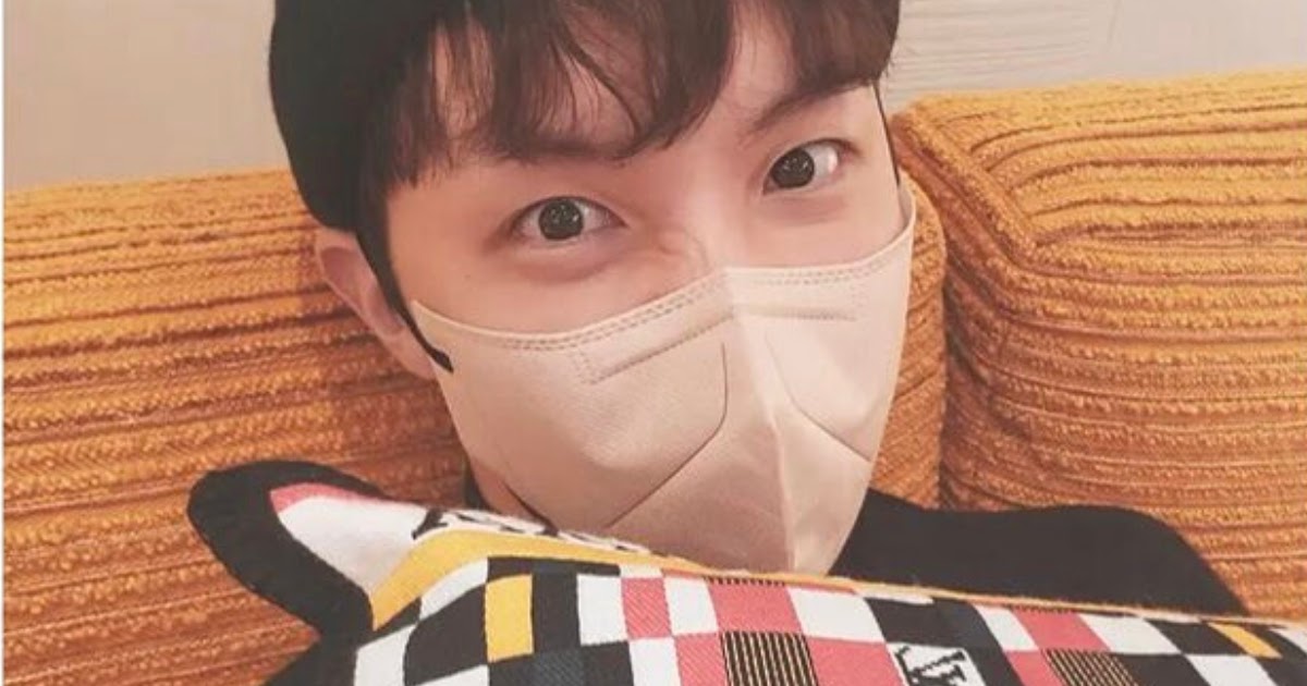 BTS J-Hope Shares Eye-Catching Photos of Him on SNS