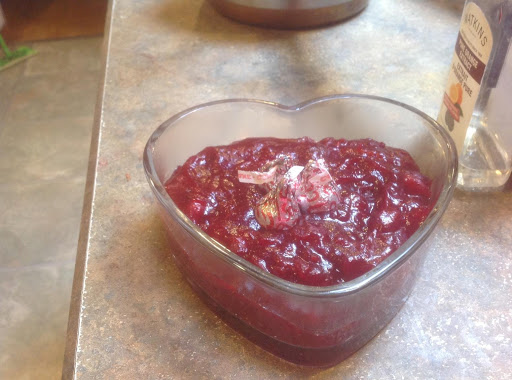 Low Sugar Whole Berry Cranberry Sauce made with Truvia.