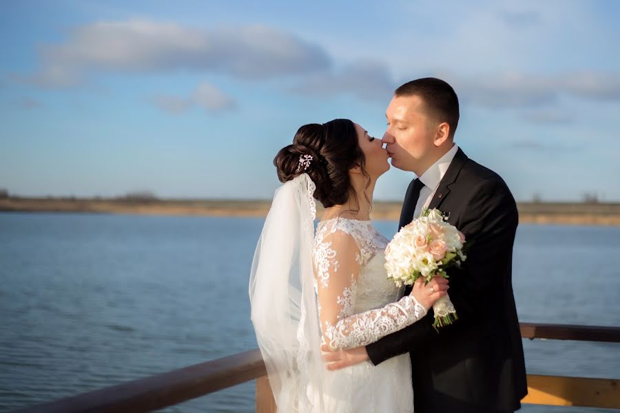 शादी का फोटोग्राफर Elena Ogol (eleno)। मार्च 4 2019 का फोटो