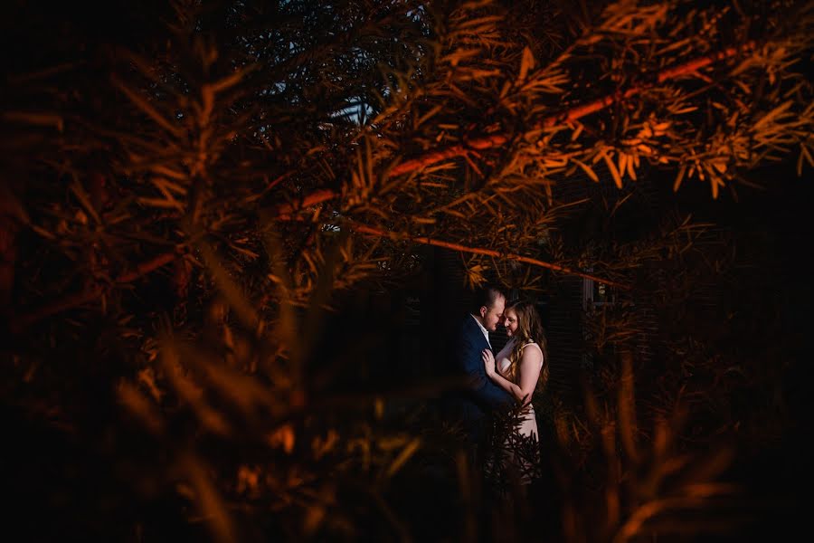 Fotografo di matrimoni Diego Velasquez (velasstudio). Foto del 26 febbraio 2018