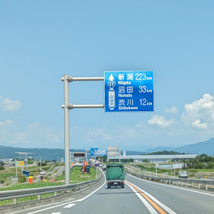 エスティマ AHR20W