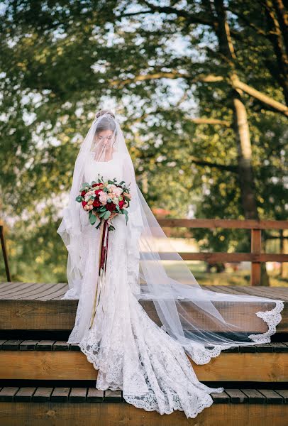 Jurufoto perkahwinan Yuliya Dobrovolskaya (juliakaverina). Foto pada 15 Oktober 2016