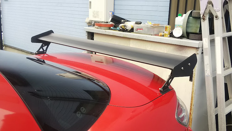 RX-8のrx-8・gtウイング・トランク挟み込み・DIYに関するカスタム事例の投稿画像4枚目